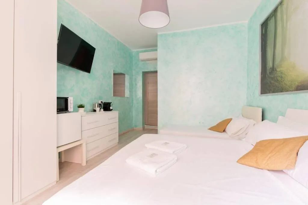 Daire Private Room In A Guest House With A Private Bath N2 Roma